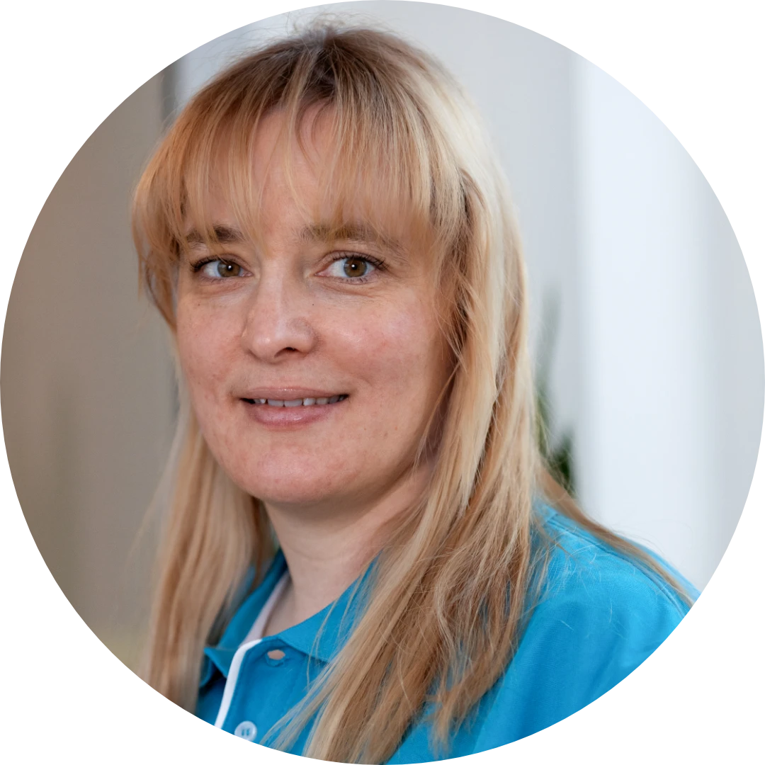 Nicole Starzmann als Betreuungskraft bei Kathis Pflegeteam